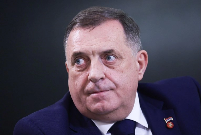 Američki veleposlanik o Dodiku: Retorika mu je sve podlija, ksenofobična i zadrta